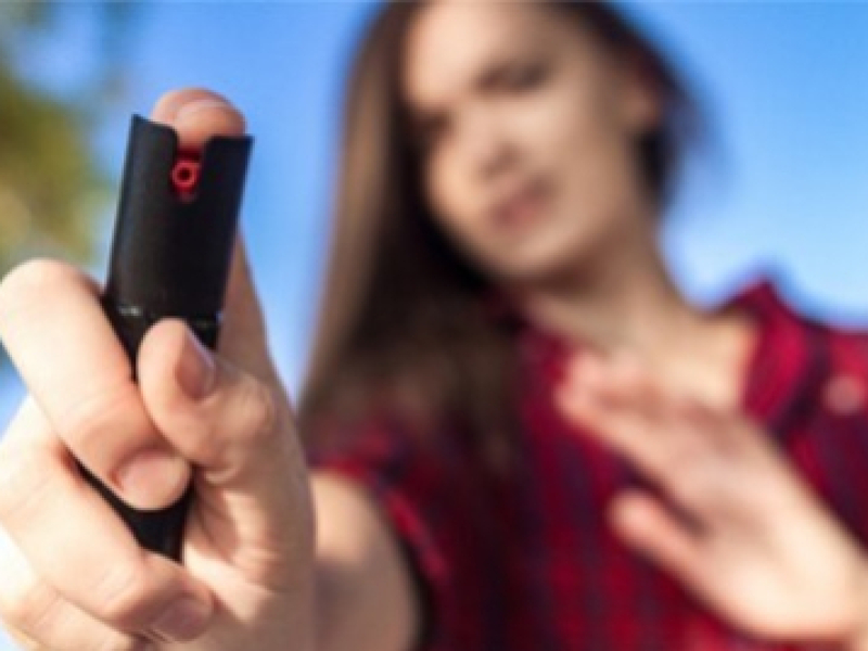 Un mineur peut-il acheter une bombe lacrymogène selon la loi ?